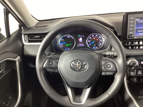 Used 2020 Toyota RAV4 XLE w/ Convenience Package AWD/4WD image 20