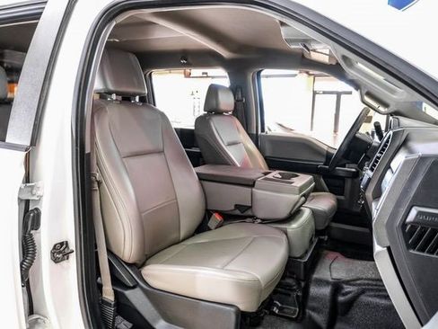 Used 2018 Ford F250 XL w/ Power Equipment Group image 29