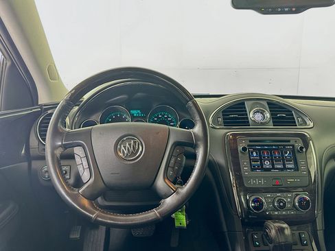 Used 2017 Buick Enclave Leather FWD image 17