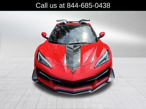 Used 2024 Chevrolet Corvette Z06 w/ Z07 Performance Package RWD image 3