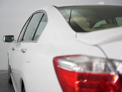 Used 2015 Honda Accord EX-L image 62