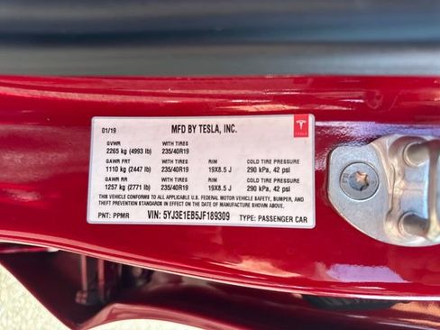 Used 2018 Tesla Model 3 Long Range AWD/4WD image 18
