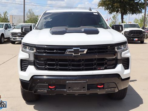 Used 2025 Chevrolet Silverado 1500 LT Trail Boss w/ LT Trail Boss Premium Package AWD/4WD image 9