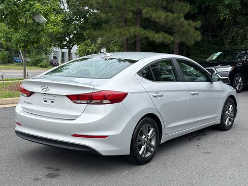 Used 2017 Hyundai Elantra Value Edition FWD image 4
