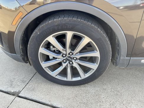 Used 2019 Lincoln Nautilus Select image 11