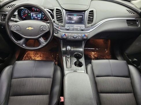 Used 2019 Chevrolet Impala LT FWD image 18