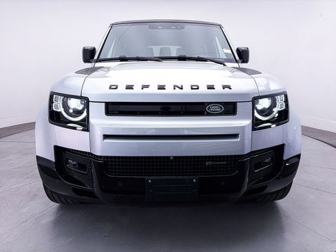 Used 2023 Land Rover Defender 130 X-Dynamic SE AWD/4WD image 31