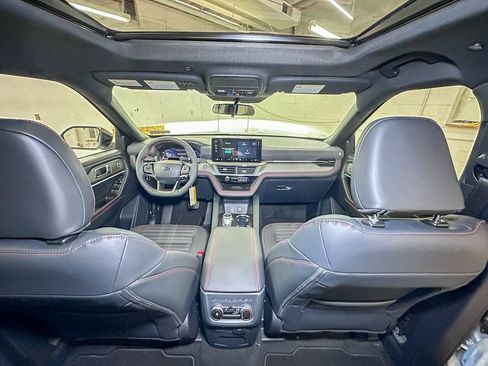 New 2026 Ford Explorer ST-Line image 26