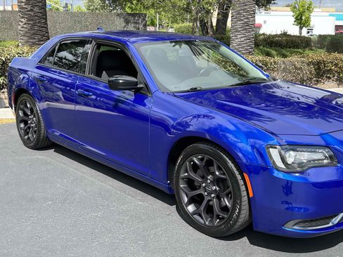 Used 2019 Chrysler 300 Touring w/ Sport Appearance Package RWD image 40