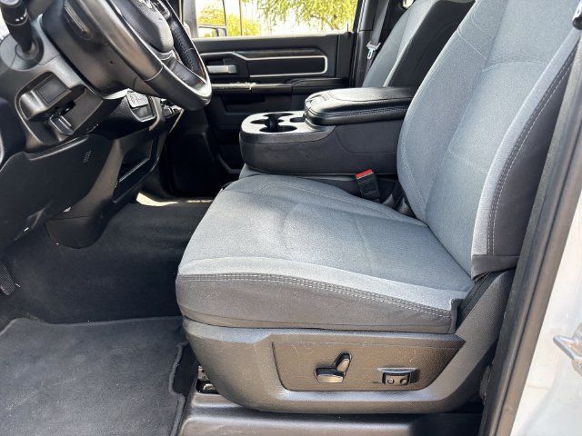 Used 2024 RAM 2500 Big Horn AWD/4WD image 19