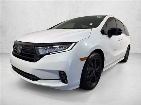 Used 2024 Honda Odyssey Sport image 8