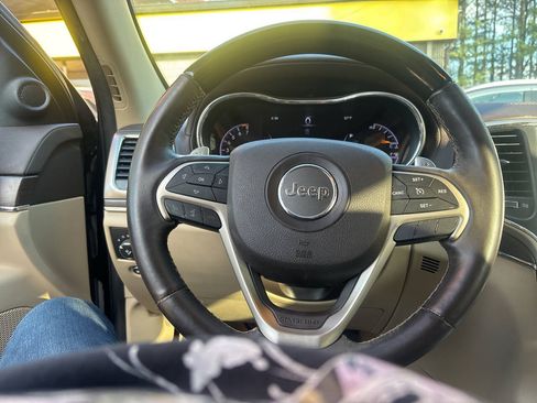 Used 2015 Jeep Grand Cherokee Overland RWD image 10