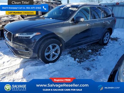 Used 2017 Volvo XC90 T5 Momentum w/ Vision Package