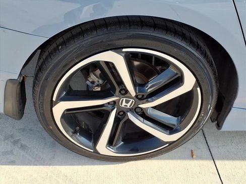 Used 2022 Honda Accord Sport image 9