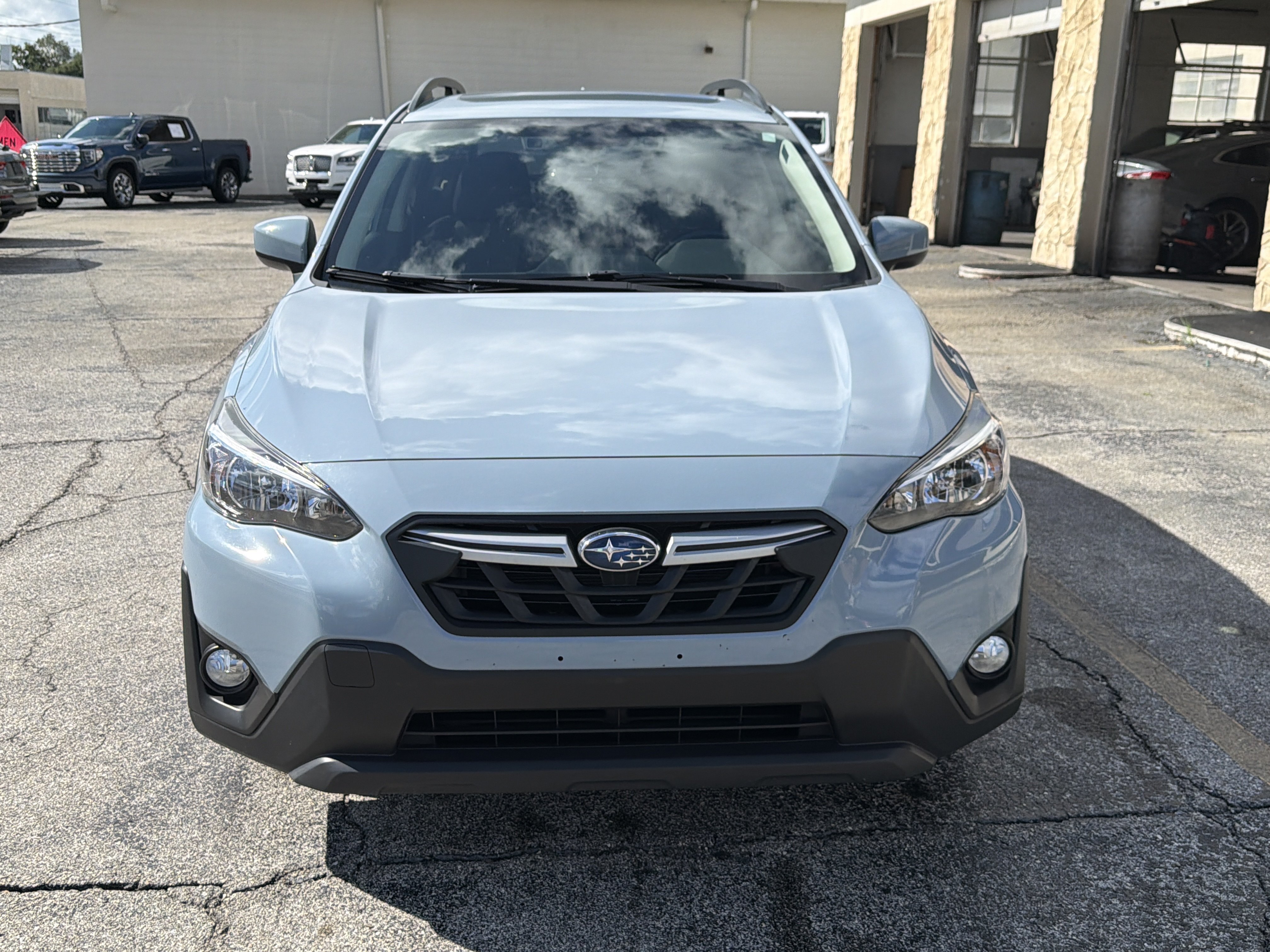 Used 2022 Subaru Crosstrek 2.0i Premium w/ Moonroof Package AWD/4WD image 9