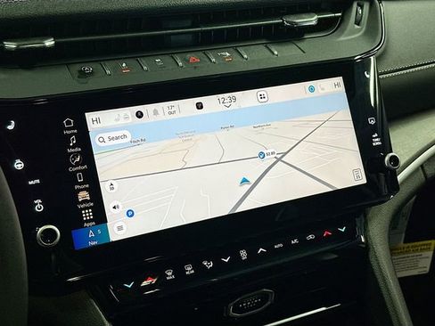 New 2026 Jeep Grand Cherokee Limited w/ Limited Altitude Package AWD/4WD image 13