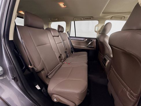 Used 2021 Lexus GX 460 Premium w/ Premium Package image 27