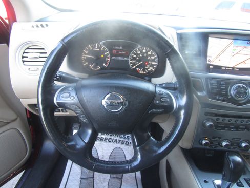 Used 2020 Nissan Pathfinder SL image 14