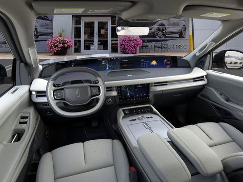 New 2025 Lincoln Navigator Reserve image 9