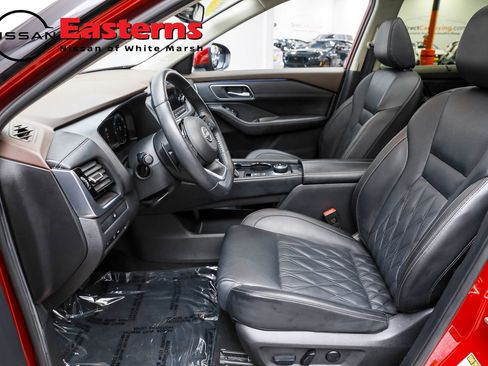 Used 2023 Nissan Rogue Platinum AWD/4WD image 14