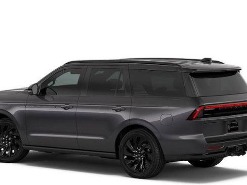 New 2026 Lincoln Navigator Reserve w/ Jet Appearance Package AWD/4WD image 2
