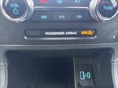 Used 2024 Ford Edge SEL image 20