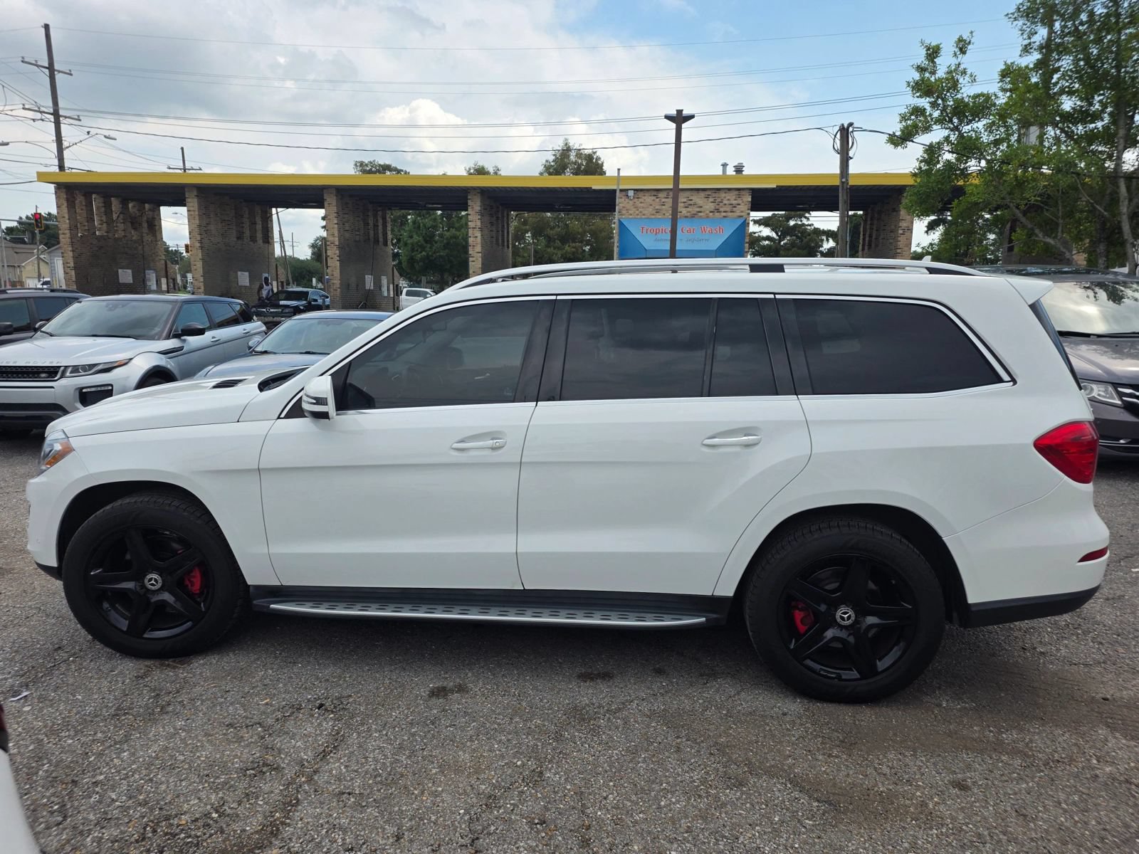 Used 2016 Mercedes-Benz GL 450 4MATIC image 3