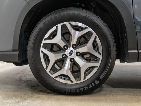 Used 2023 Subaru Forester Premium AWD/4WD image 11