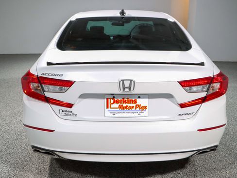 Used 2022 Honda Accord Sport image 8