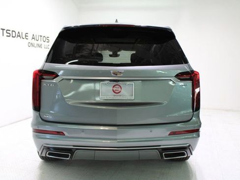 Used 2023 Cadillac XT6 Premium Luxury w/ Platinum Package AWD/4WD image 4