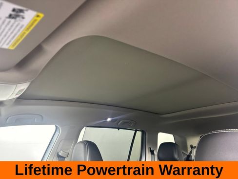Used 2023 Volkswagen Atlas SEL AWD/4WD image 15