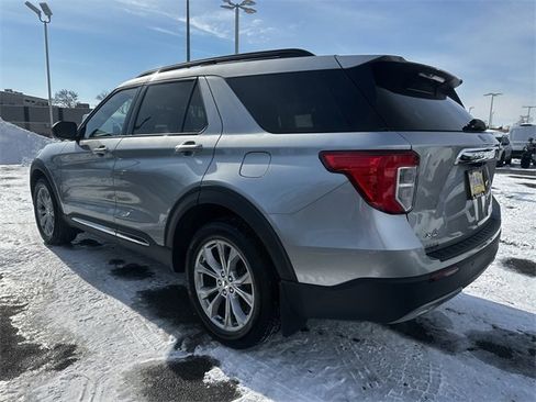 Certified 2023 Ford Explorer XLT w/ Equipment Group 202A image 7