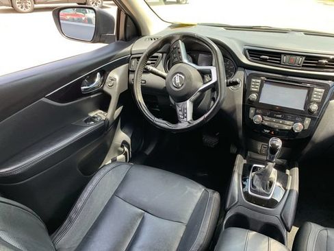 Used 2018 Nissan Rogue Sport SL AWD/4WD image 19