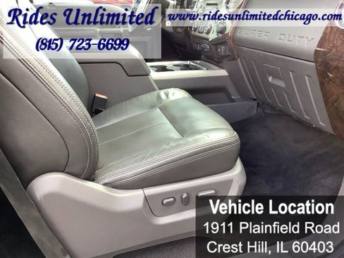 Used 2013 Ford F250 Platinum w/ FX4 Off Road Pkg AWD/4WD image 31