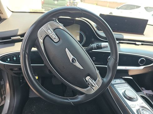 Used 2024 Genesis GV70 2.5T w/ Select Package AWD/4WD image 13