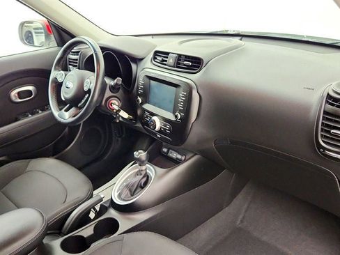 Used 2019 Kia Soul + FWD image 47