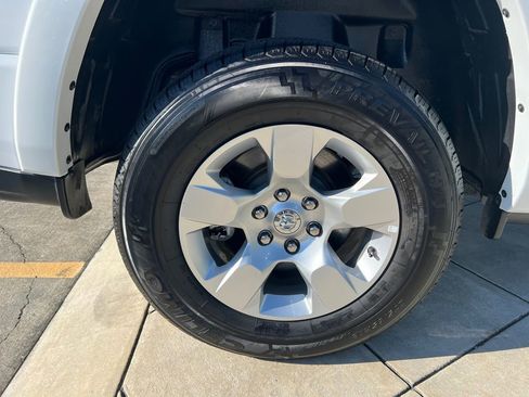 Used 2025 RAM 1500 Big Horn AWD/4WD image 8