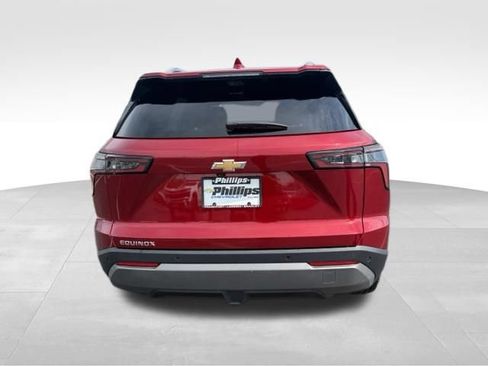 Used 2025 Chevrolet Equinox LT w/ Convenience Package II FWD image 11