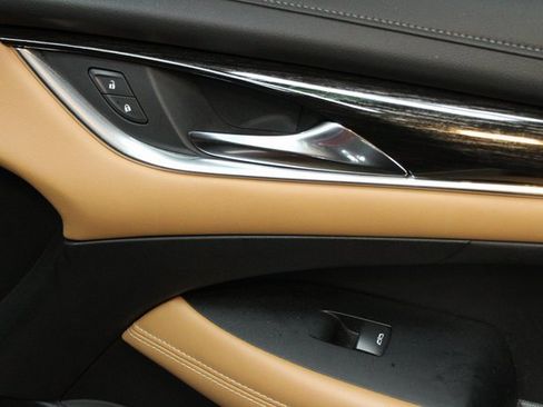 Used 2018 Buick LaCrosse Premium image 9