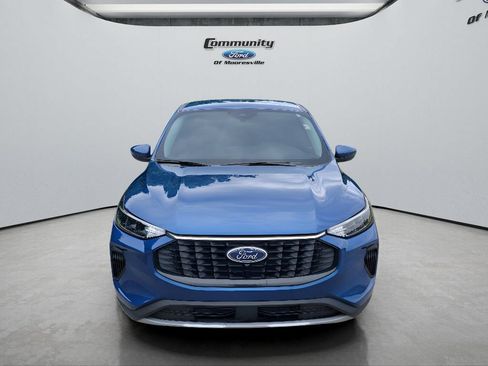 Used 2023 Ford Escape Active w/ Tech Pack #2 AWD/4WD image 2