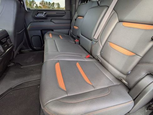 Used 2024 GMC Sierra 2500 AT4 w/ AT4 Premium Plus Package image 31