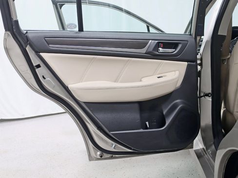 Used 2018 Subaru Legacy 2.5i Limited image 32