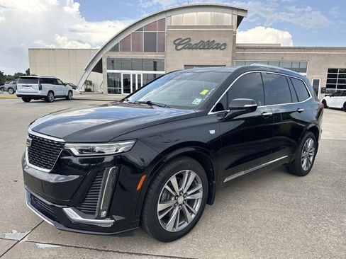 Used 2020 Cadillac XT6 Premium Luxury w/ Platinum Package FWD image 1