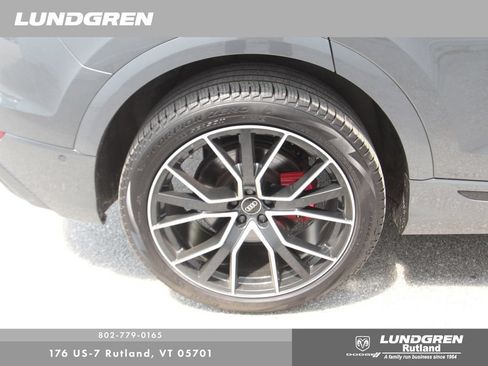 Used 2021 Audi Q8 Prestige AWD/4WD image 13