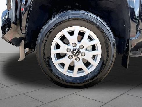 Used 2024 Toyota Tacoma SR5 RWD image 11