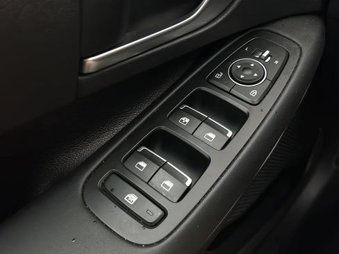 Used 2025 Hyundai Sonata SE FWD image 10