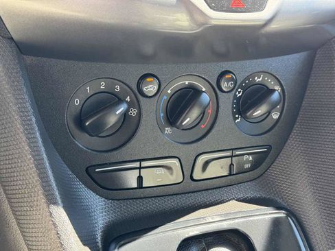 Used 2015 Ford Transit Connect XLT FWD image 28