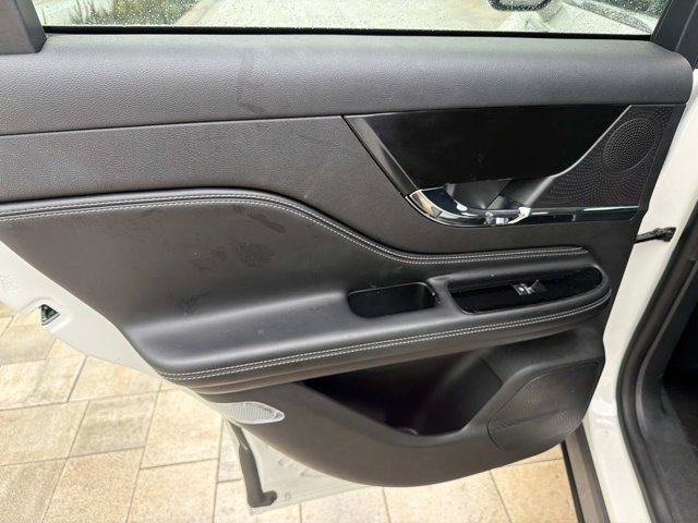 Used 2024 Lincoln Corsair FWD image 15