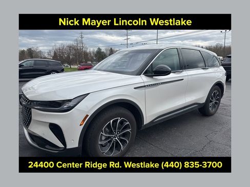 Used 2024 Lincoln Nautilus Premier w/ Equipment Group 102A image 1