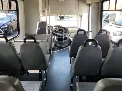 Used 2015 Ford E-350 and Econoline 350 Super Duty RWD image 8